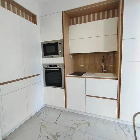France 105 Super 2 Pers Wifi Ac ניס